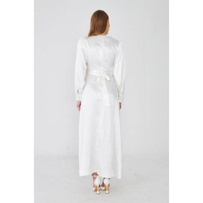 Uzun Kollu Düğme Detaylı Maxi Elbise