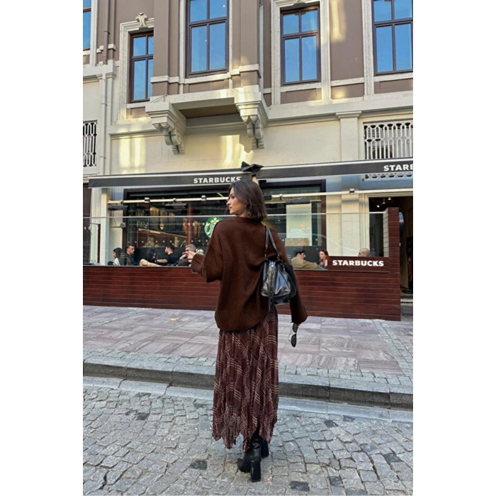 Ekose Desenli Asimetrik Kesim Şifon Midi Etek