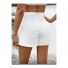 “Yüksek Bel Brode Nakışlı Beyaz Kadın Şort | Yazlık Astarlı Rahat Kesim Günlük Şort”