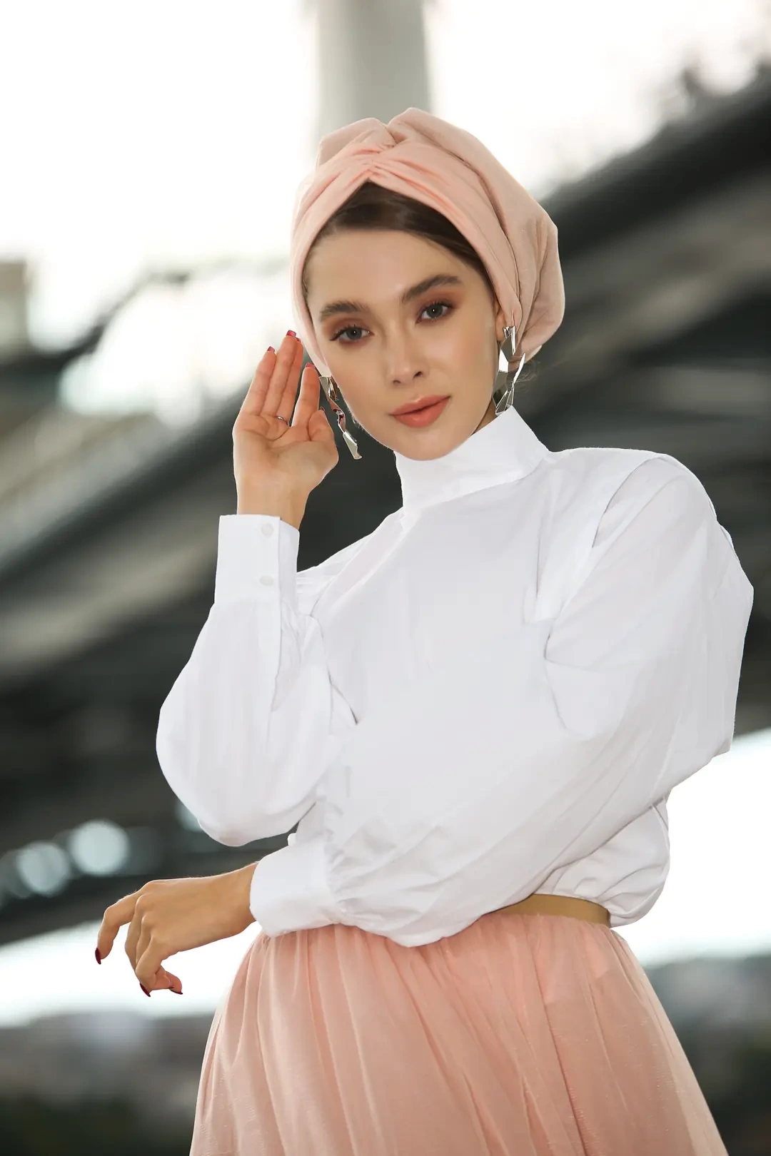 Hesya Dolgulu Günlük Tüllü Bone