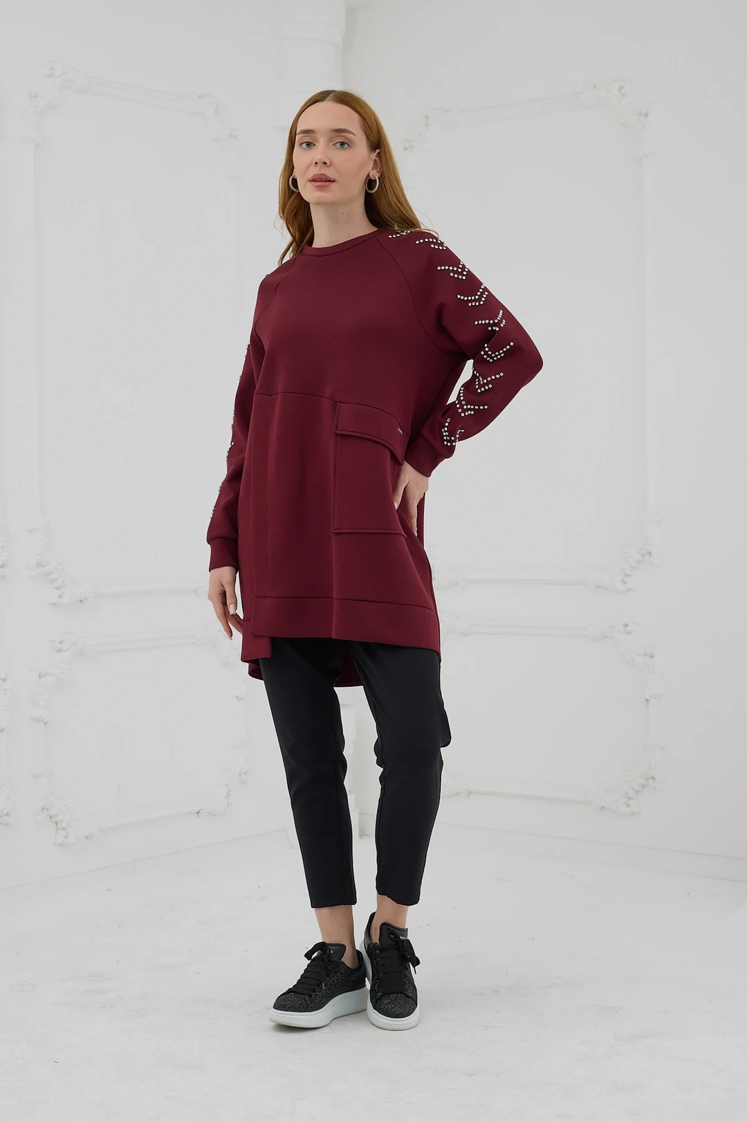 Kolları Çakma Taşlı Önü Cepli Sweatshirt
