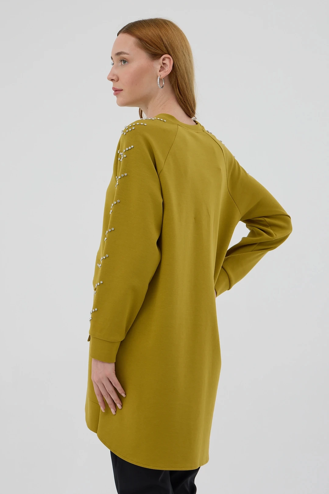 Kolları Çakma Taşlı Önü Cepli Sweatshirt