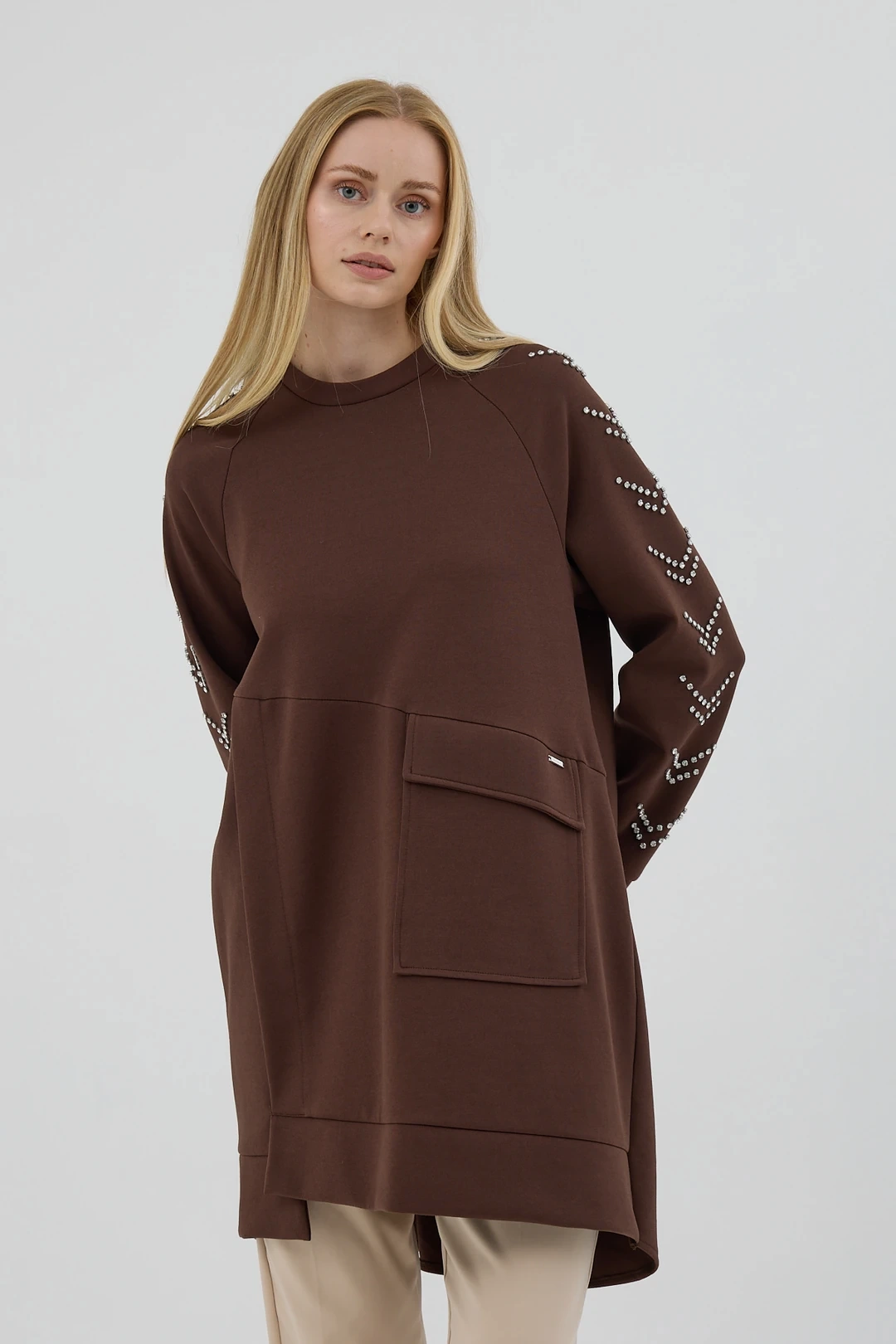 Kolları Çakma Taşlı Önü Cepli Sweatshirt