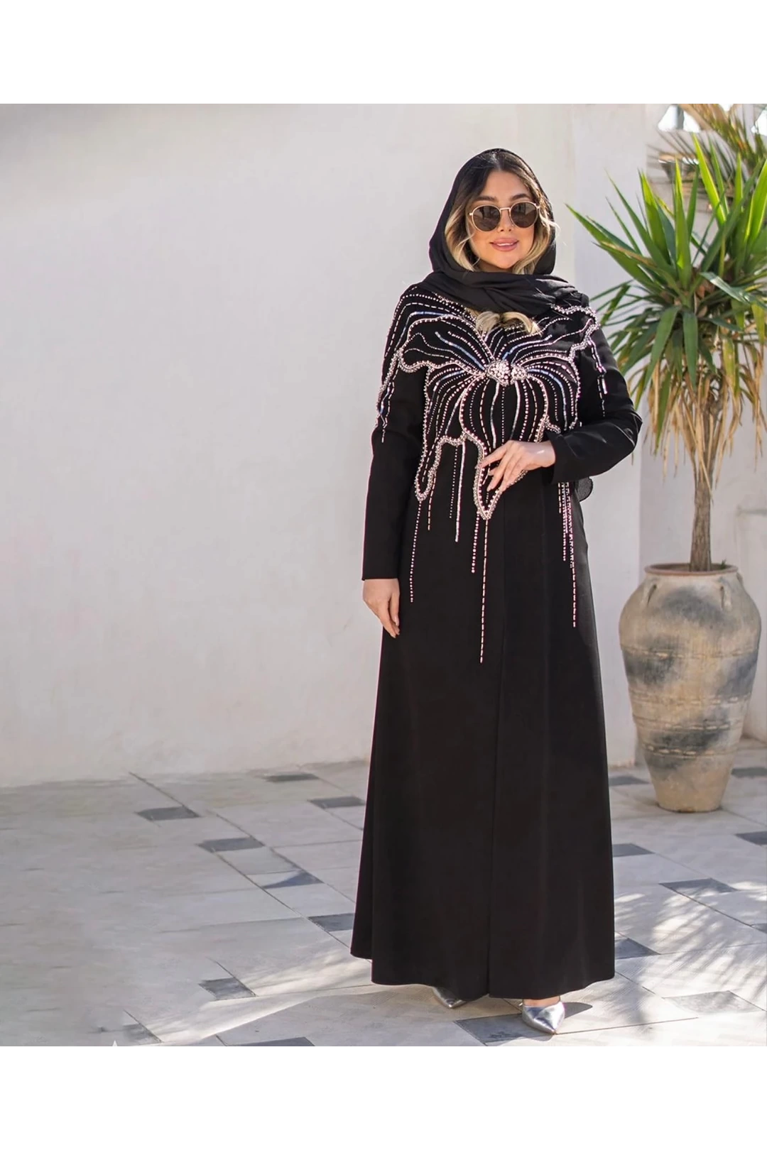 Mina Jebel Abaya