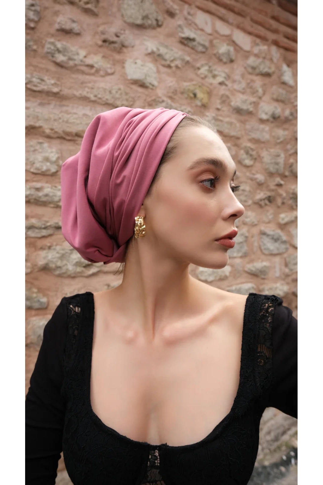 Sisre Drapeli Dolgulu Günlük Bone