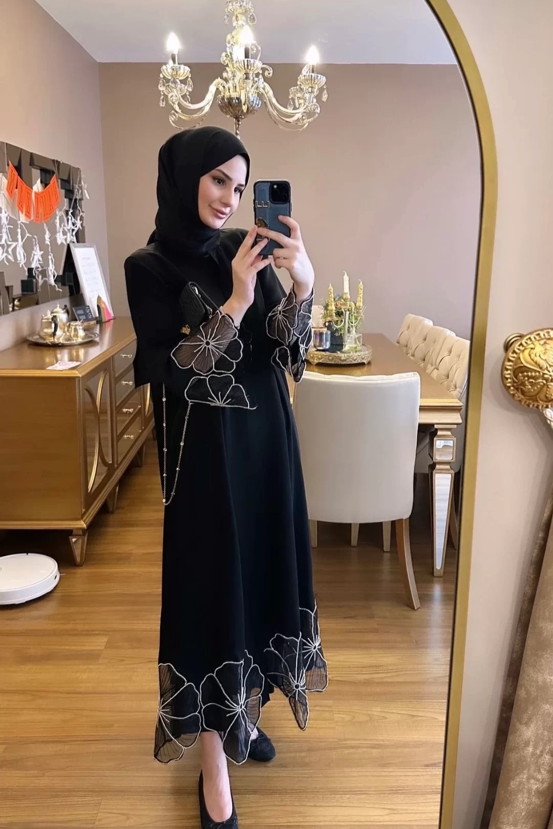 Dubai Abaya