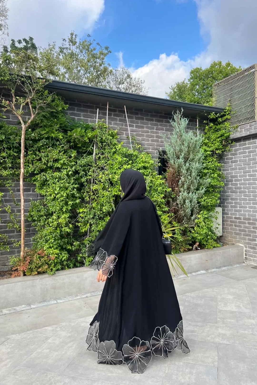 Dubai Abaya