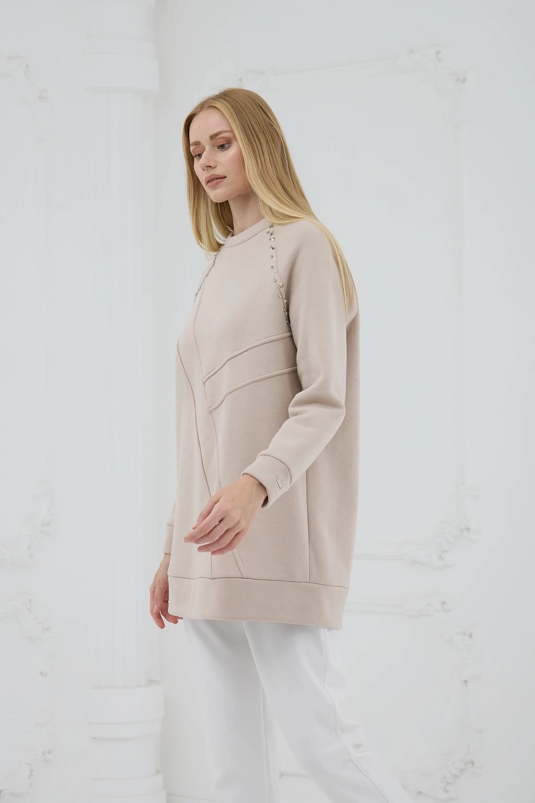 Taş Detaylı Parçalı Sweatshirt