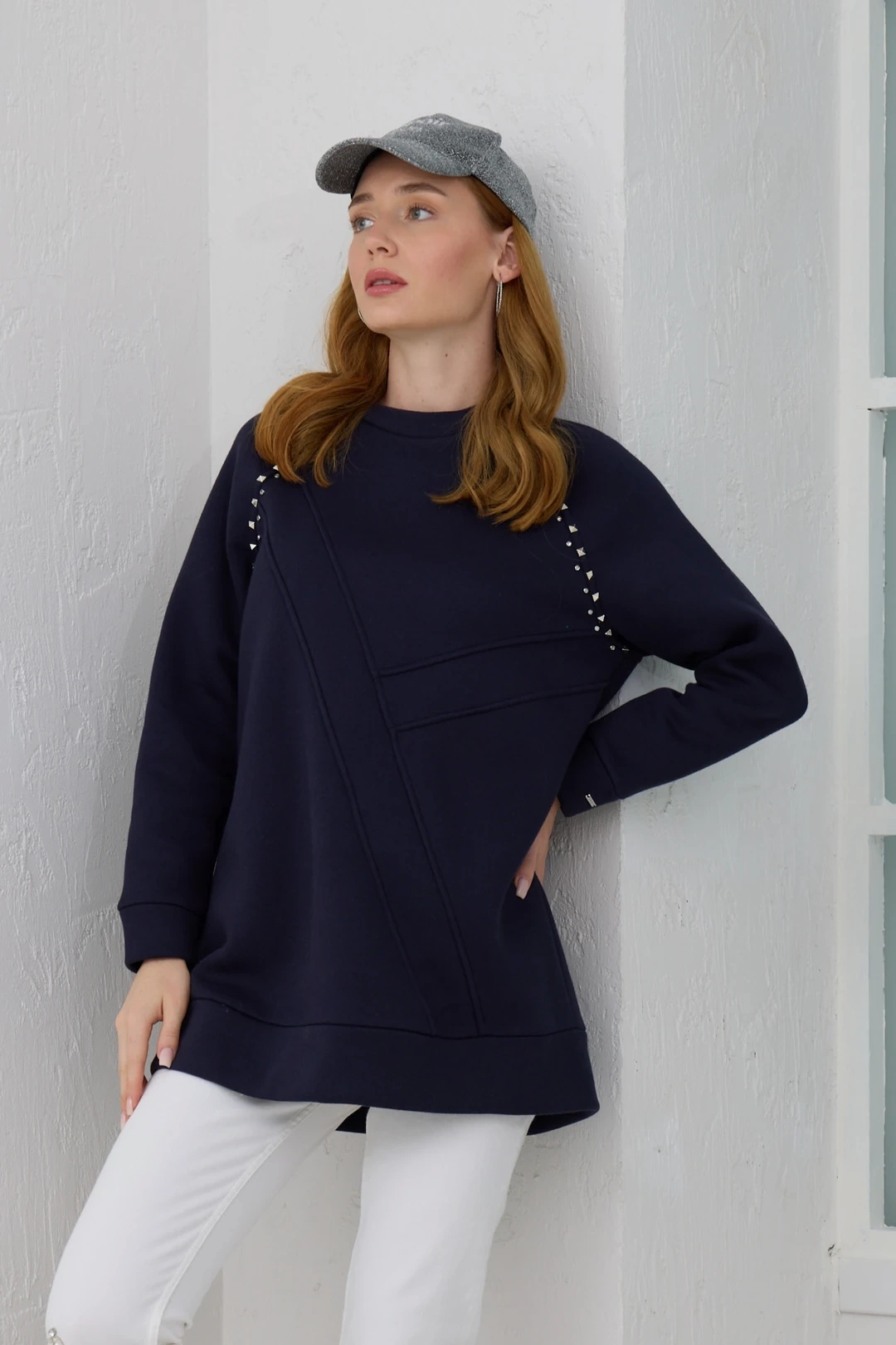 Taş Detaylı Parçalı Sweatshirt