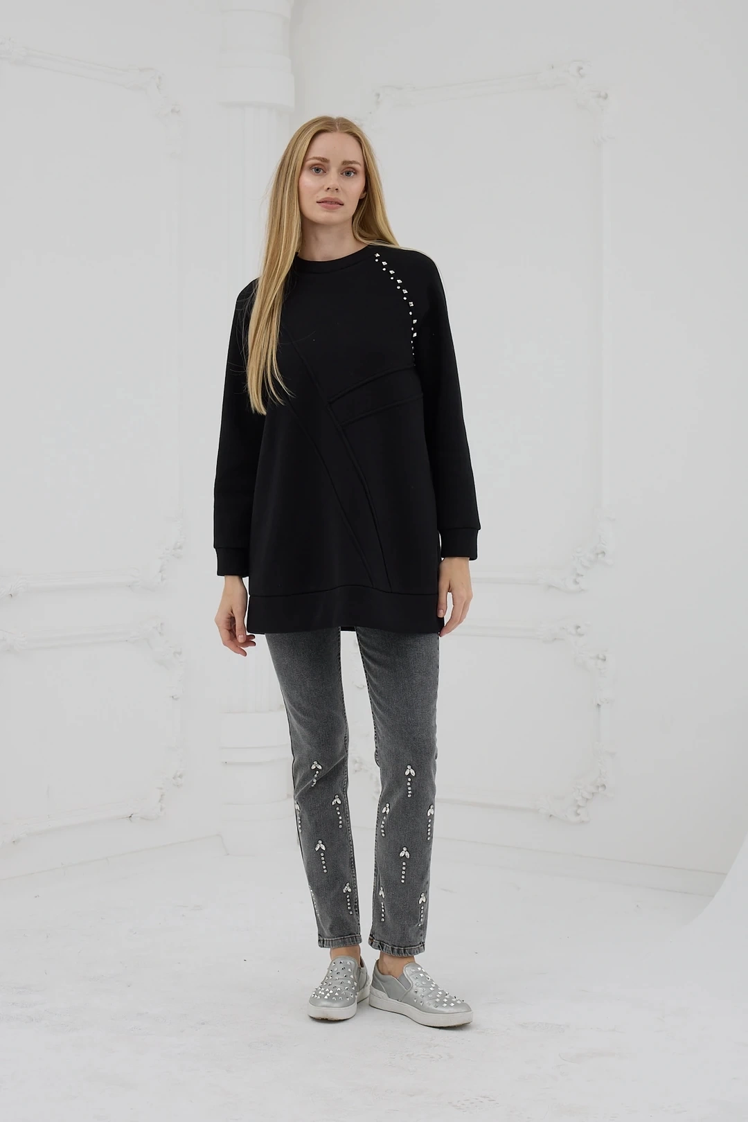 Taş Detaylı Parçalı Sweatshirt