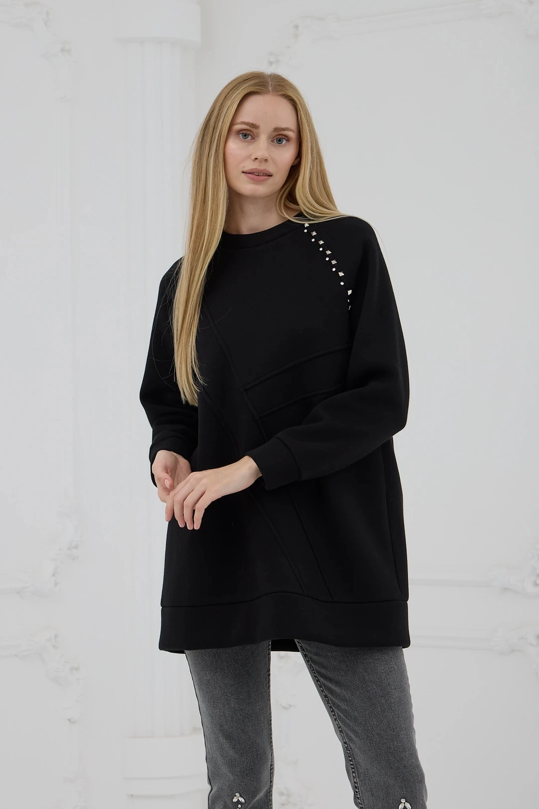 Taş Detaylı Parçalı Sweatshirt