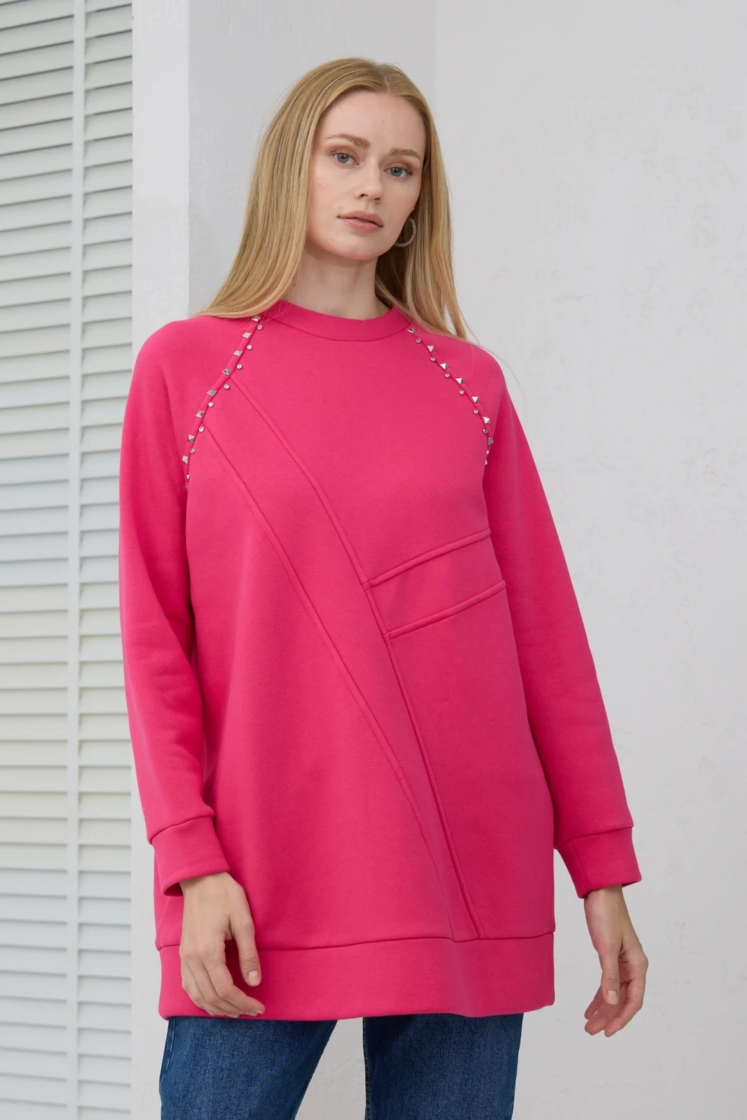 Taş Detaylı Parçalı Sweatshirt