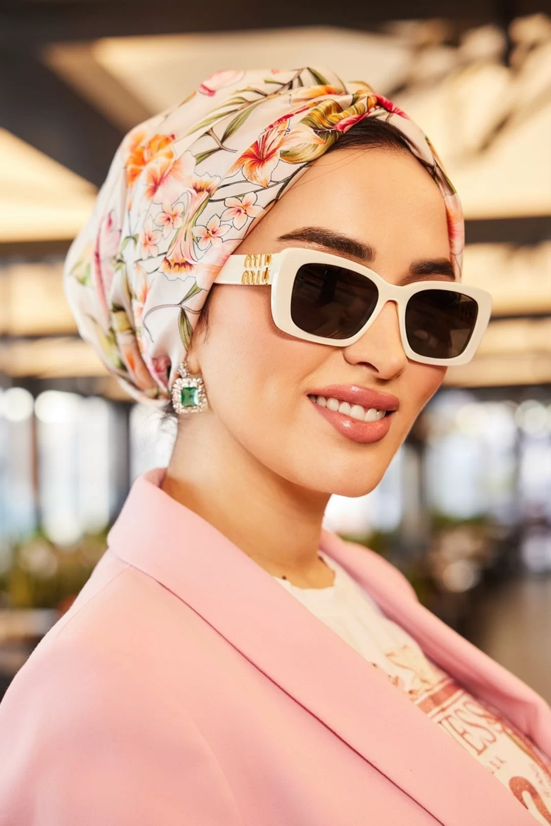 Çiçekli Dolgulu İpek Bone