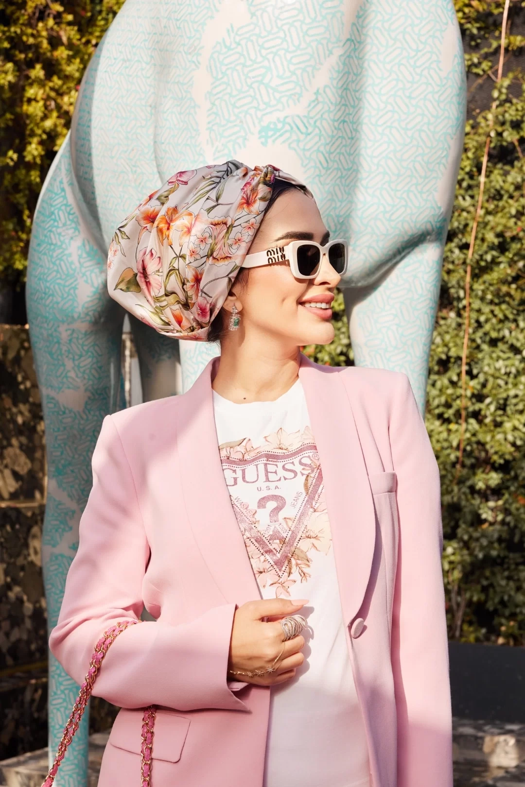 Çiçekli Dolgulu İpek Bone