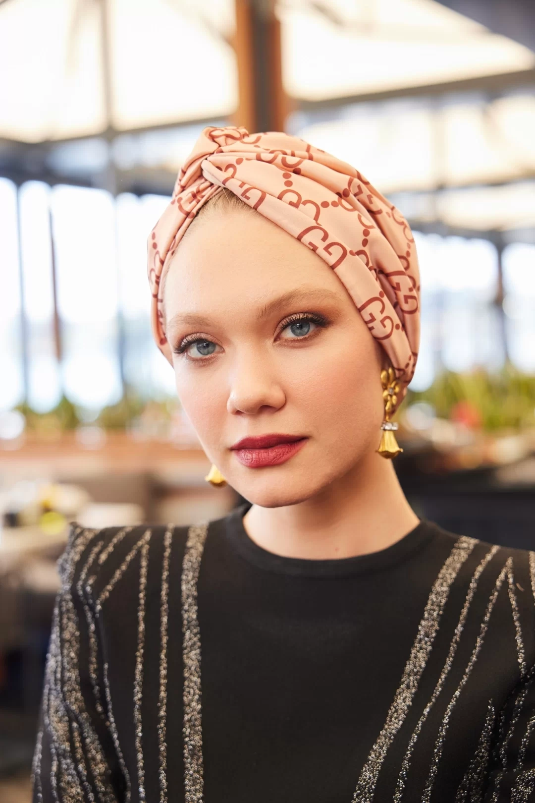 غطاء رأس حرير غير مملوء من جي سي