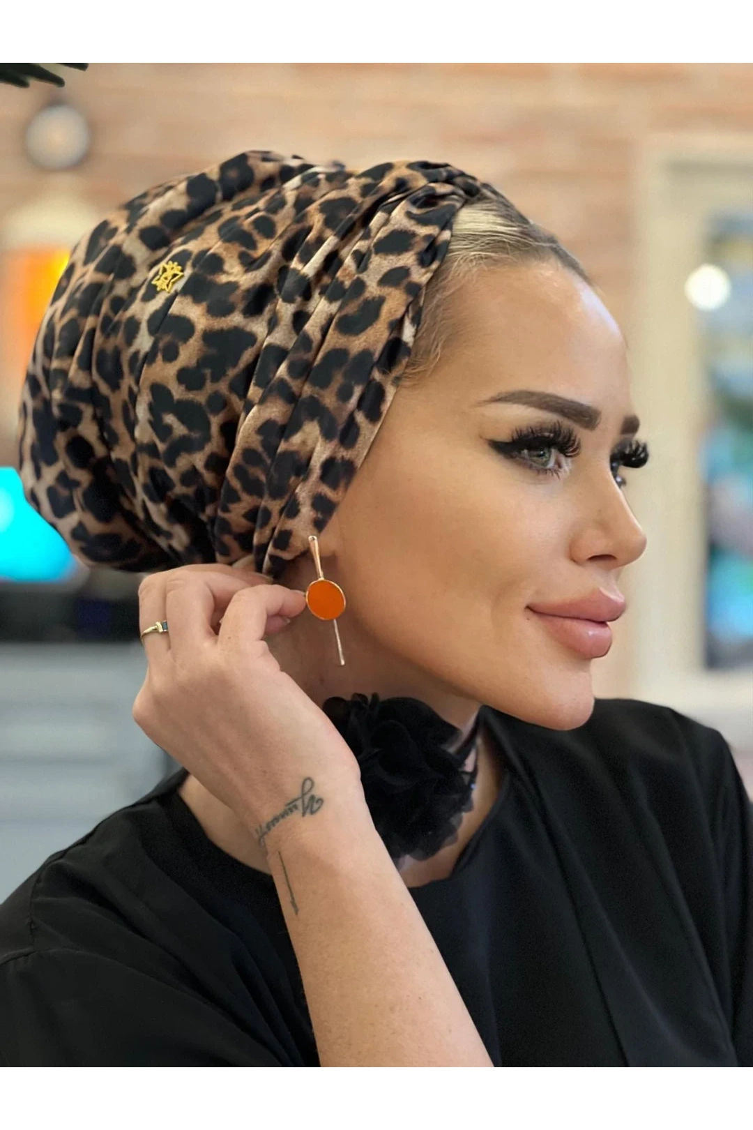 İpek Saten Dolgulu Leopar Bone