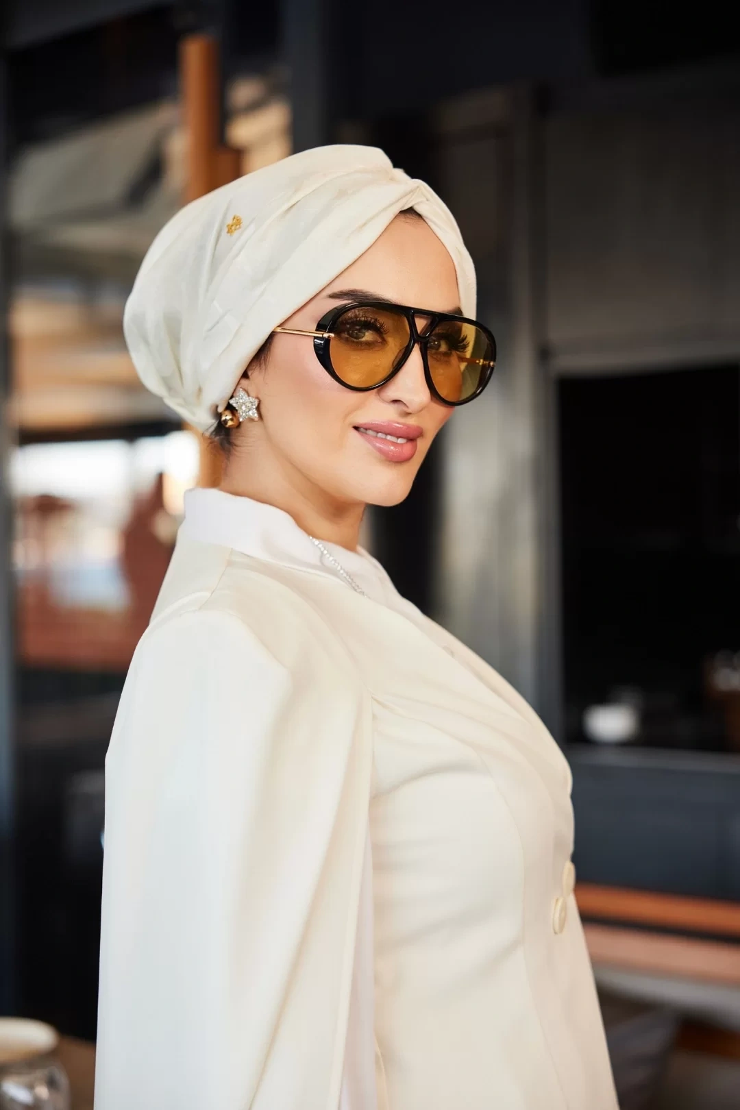 کاپوت پر شده با ابریشم ژاکارد اکرو