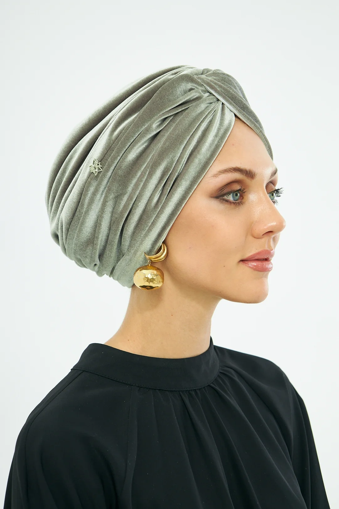 Бархатный ненаполненный чепчик