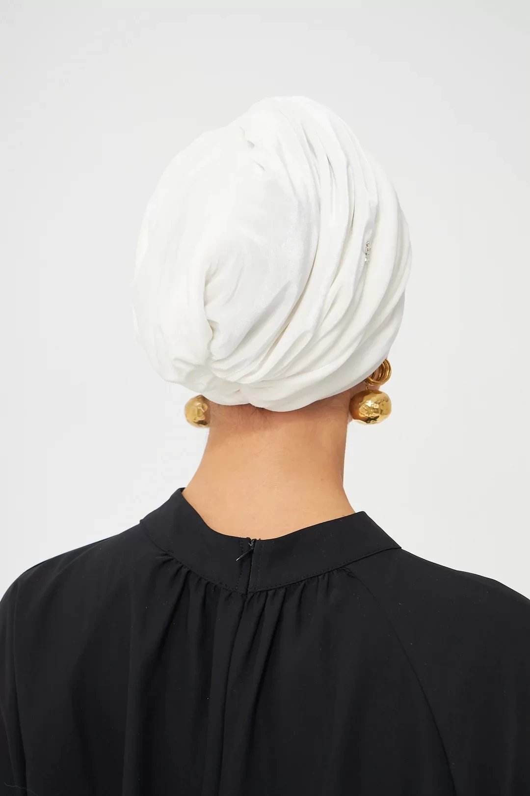 Cuffia in velluto bianco non imbottita