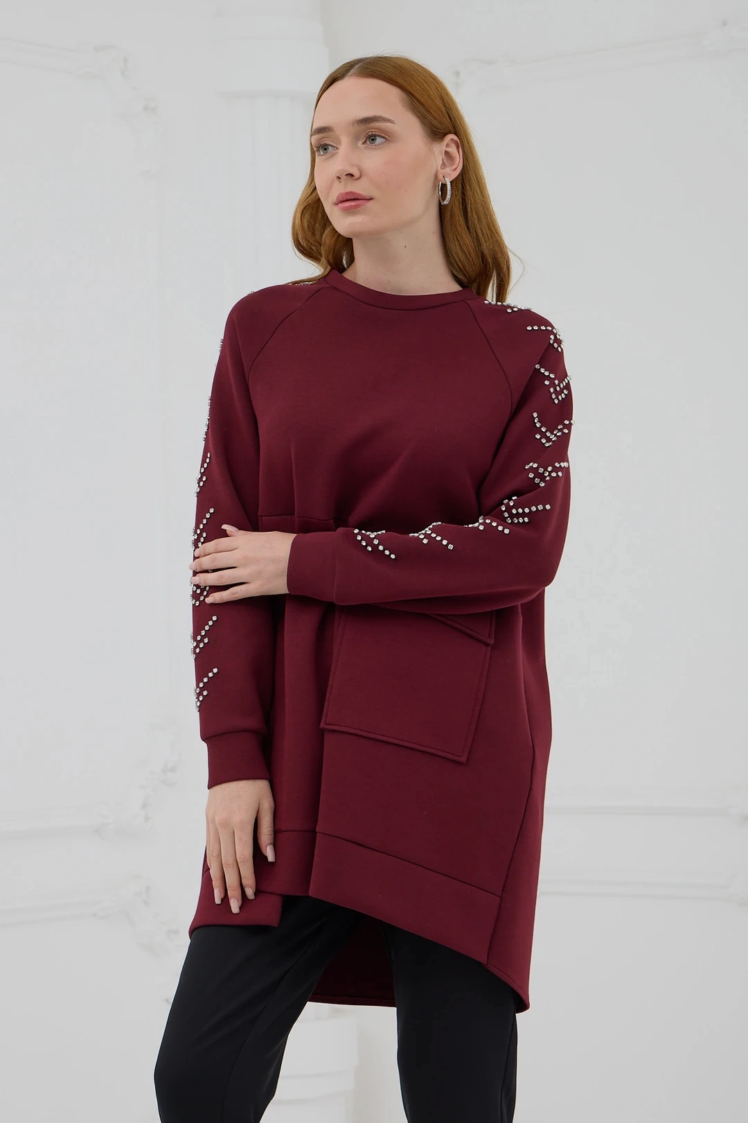 Kolları Çakma Taşlı Önü Cepli Sweatshirt