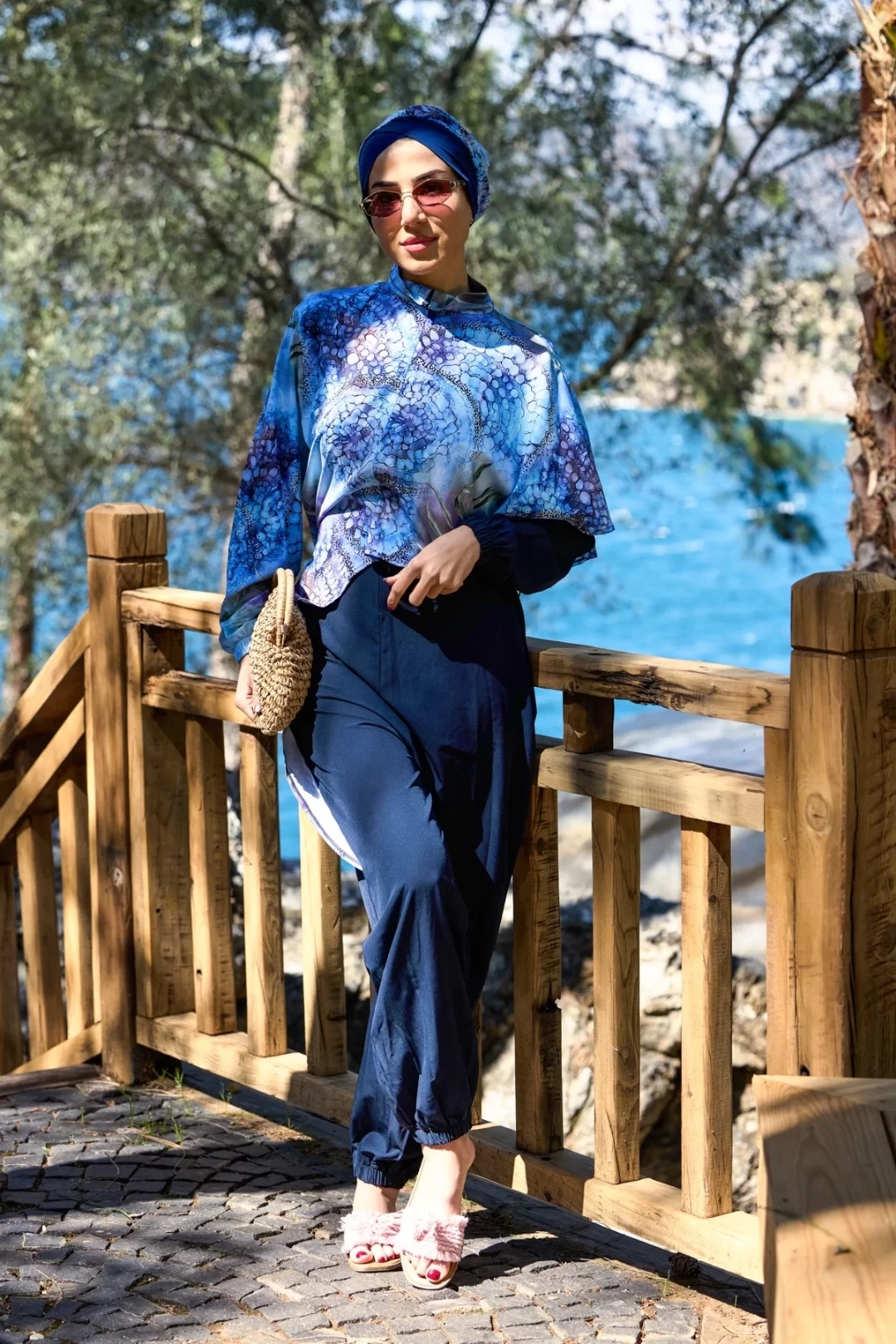 Pelerin Model Blue Garden Desen Tasarım Tesettür Tulum Mayo
