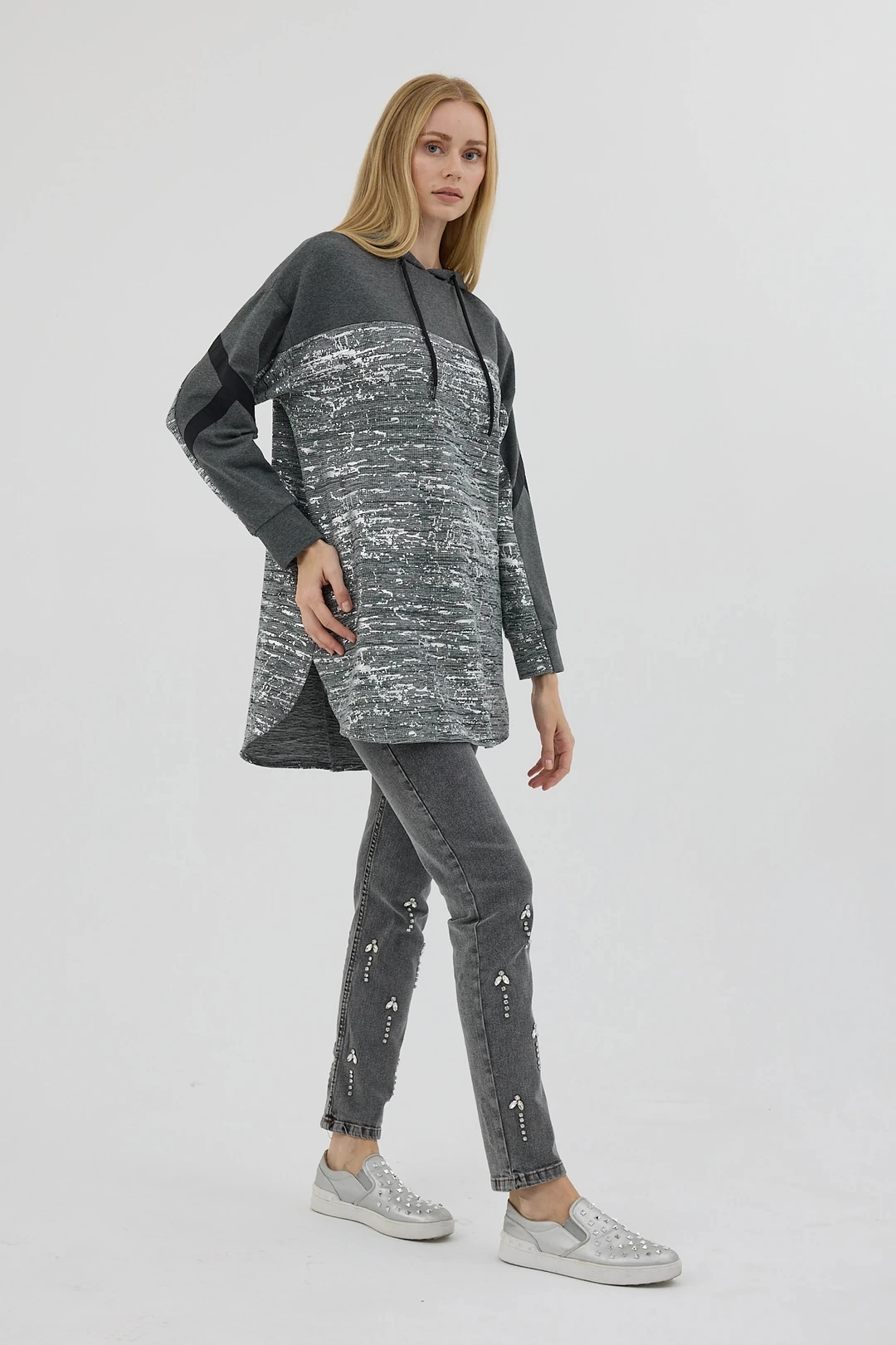 Şerit Detaylı Varaklı Tunik