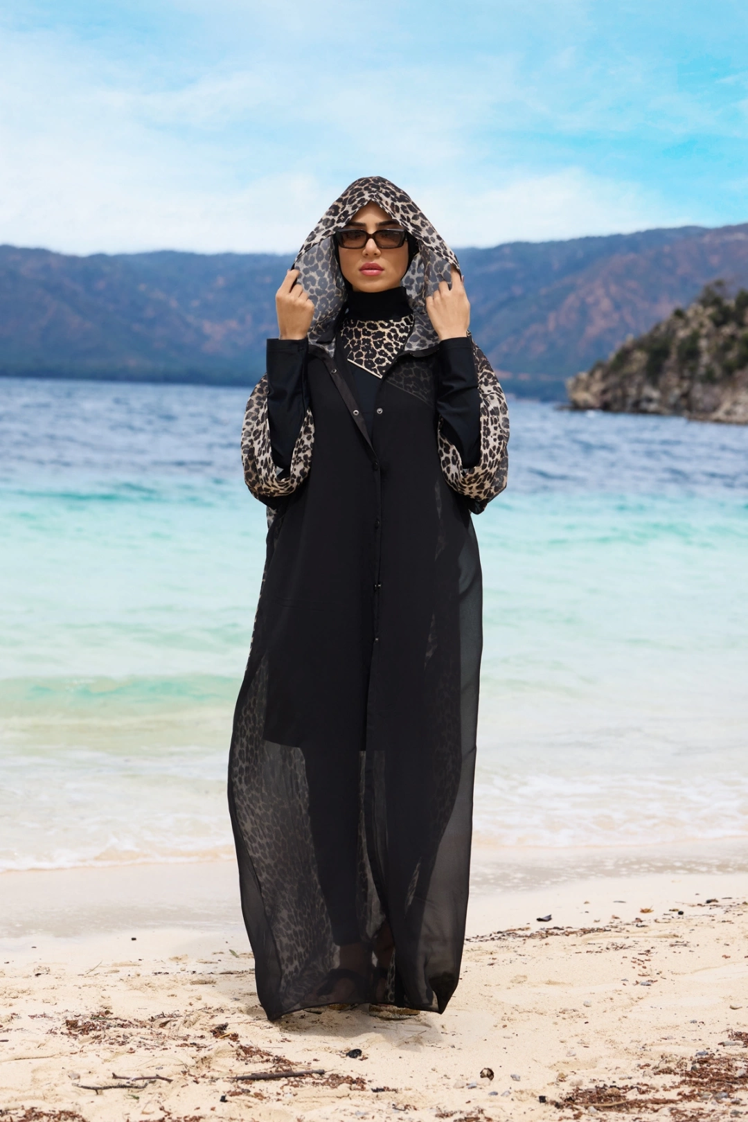 Sırtı Leopar Önü Siyah Çıtçıtlı Pareo