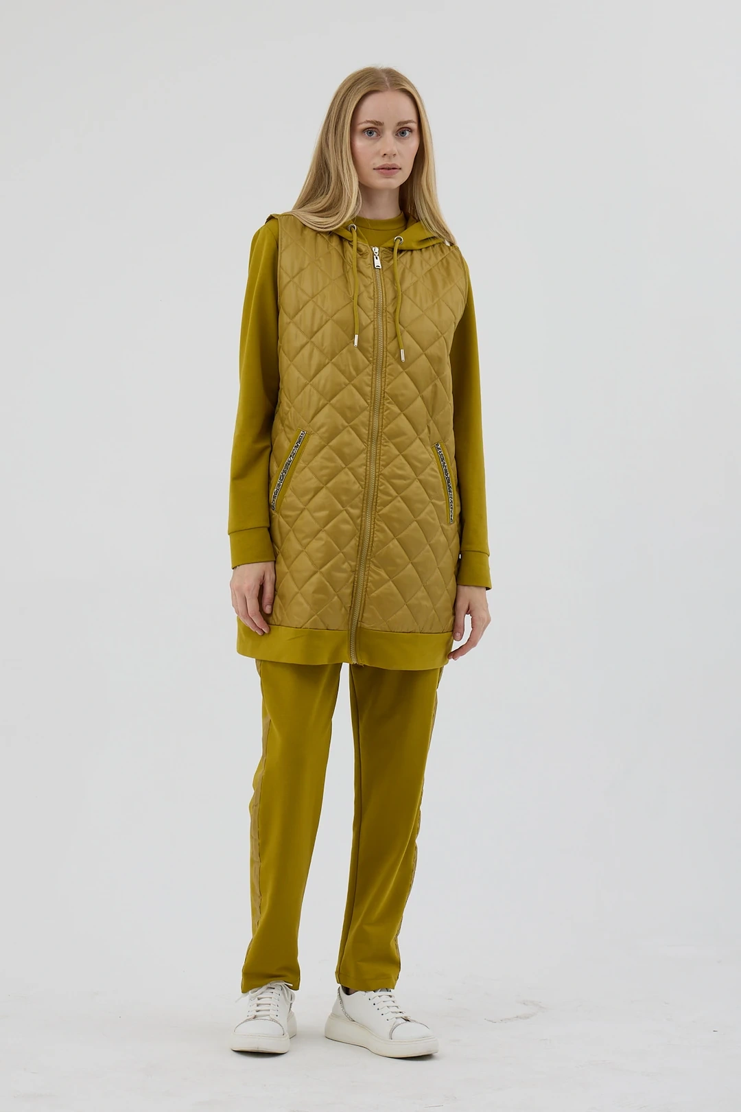 Vest and Trouser Suit Oil Green