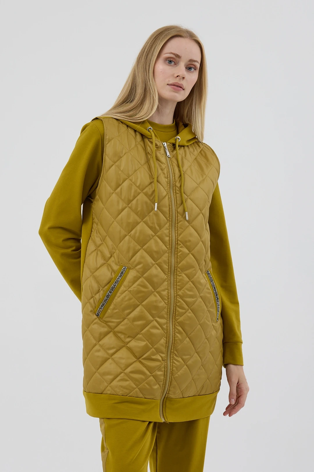 Vest and Trouser Suit Oil Green