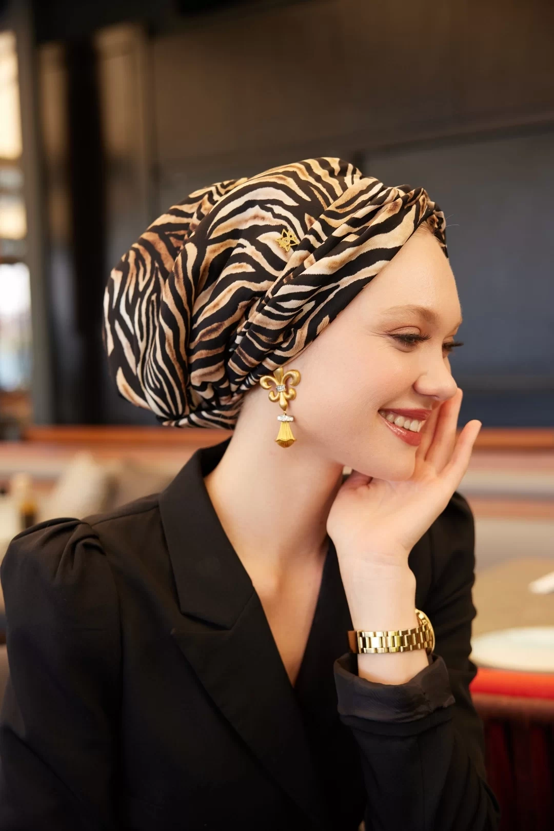 کاپوت پر شده با ابریشم زبرا