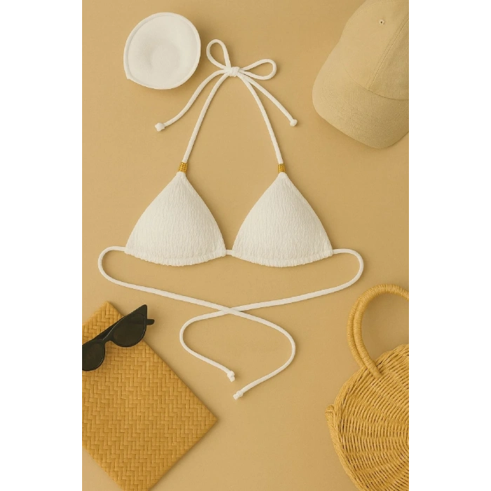 Beyaz Pedli Üçgen Bikini Üstü Halter Bağlamalı Aksesuarlı Esnek Kumaş Kadın Mayo Üstü