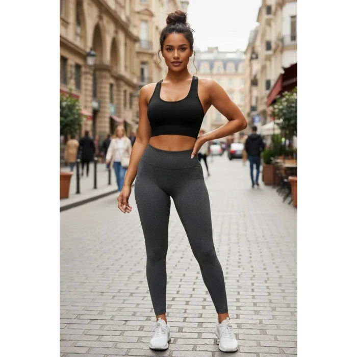 Giyim Kadın Siyah Modern Fit Sırtı Çapraz Lastik Detaylı Crop Top Bluz