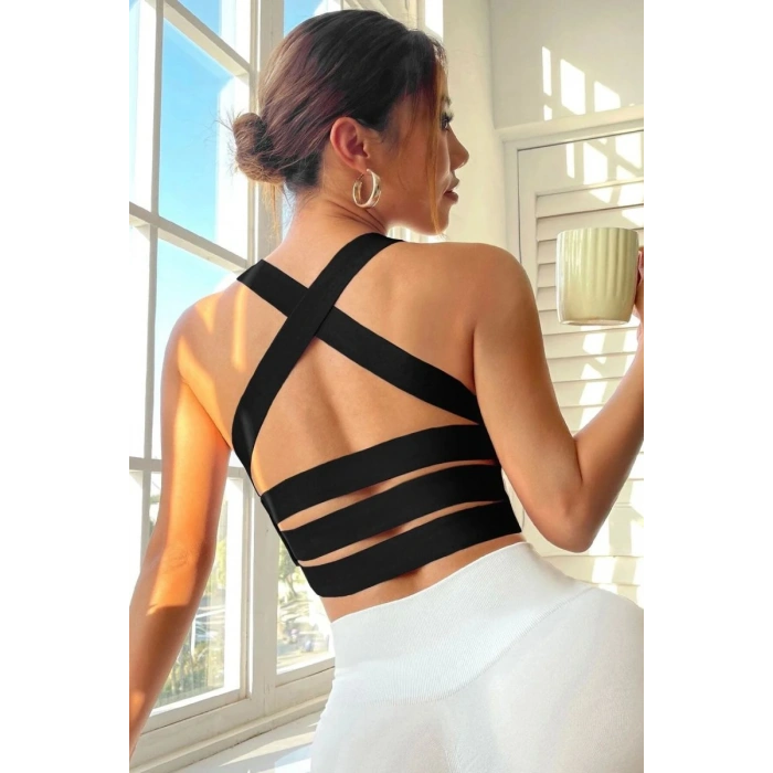 Giyim Kadın Siyah Modern Fit Sırtı Çapraz Lastik Detaylı Crop Top Bluz