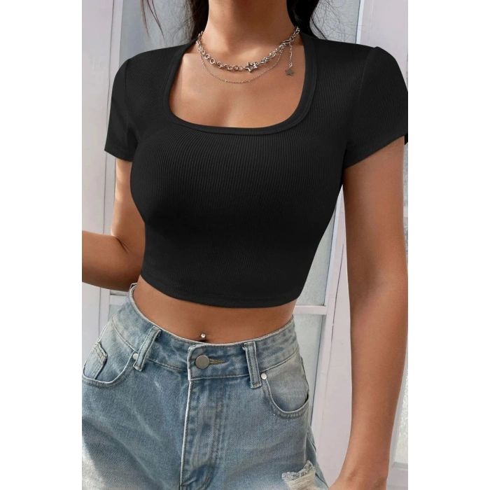 Giyim Kadın Siyah Modern Fit Yarım Kol Düz Yaka Crop Top Bluz