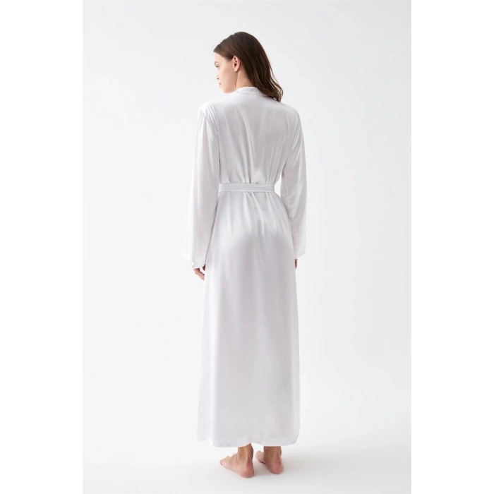 Kadın Uzun Beyaz Saten Sabahlık