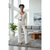 Giyim Kadın Beyaz V Yaka Düğmeli Örme Kumaş Rahat Pijama Takımı