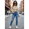 Giyim Kadın Ekru Modern Fit Göğüs Dekolteli Uzun Kollu Cut Out Crop Top Bluz