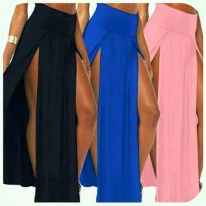 Giyim  B101055 Uzun Derin Yırbrfaçlı Etek