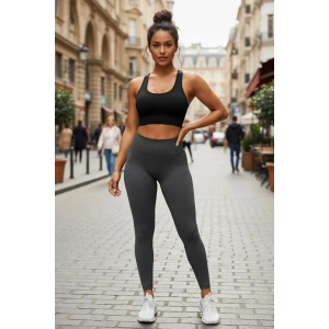 Giyim Kadın Siyah Modern Fit Sırtı Çapraz Lastik Detaylı Crop Top Bluz