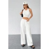 Kadın Beyaz Bol Kesim Cepli Geniş Paça Dökümlü Pantolon