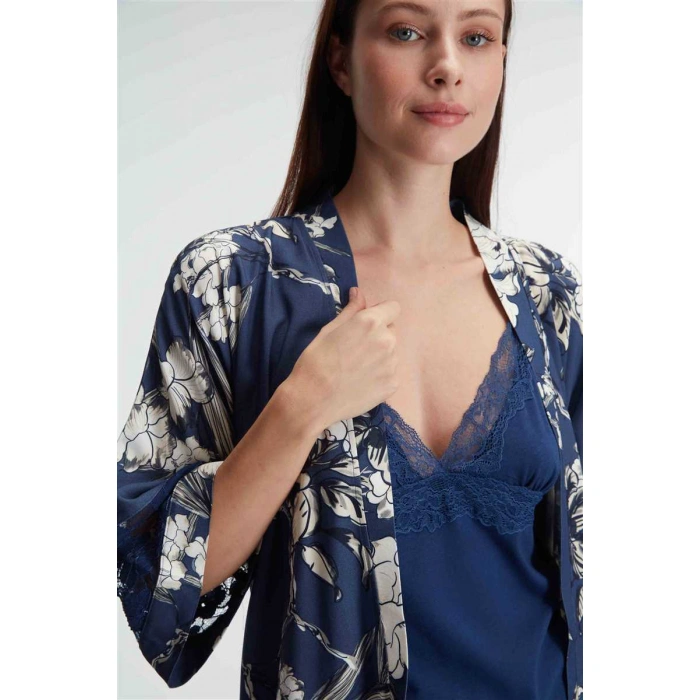 İp Askılı V Yaka Kadın Viskon Çiçek Desenli Yazlık Dantel Detaylı Pijama Takımı Sabahlık