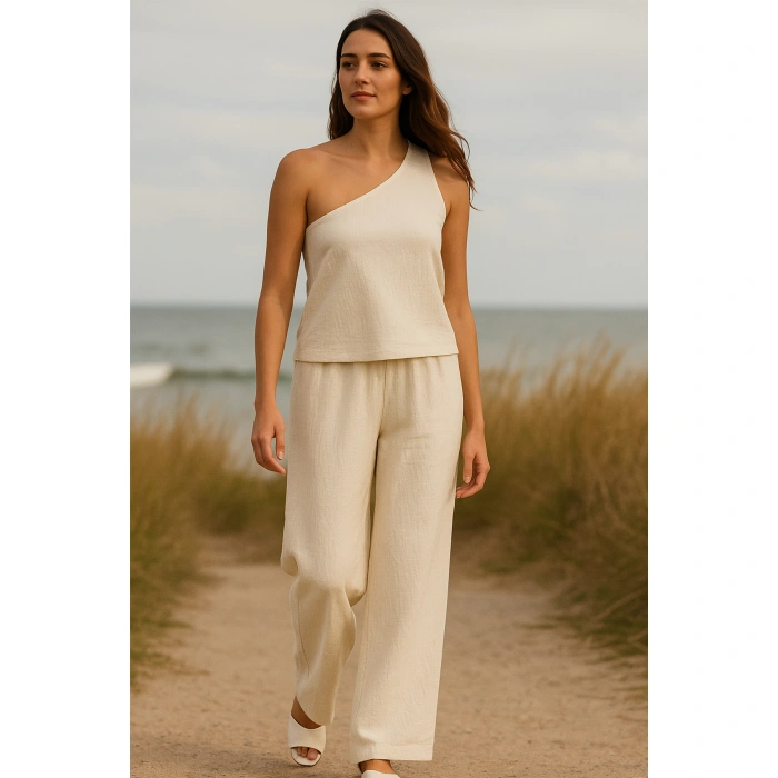 Kadın Beyaz Tek Omuzlu Şık Bluz & Geniş Paça Pantolon İkili Takım