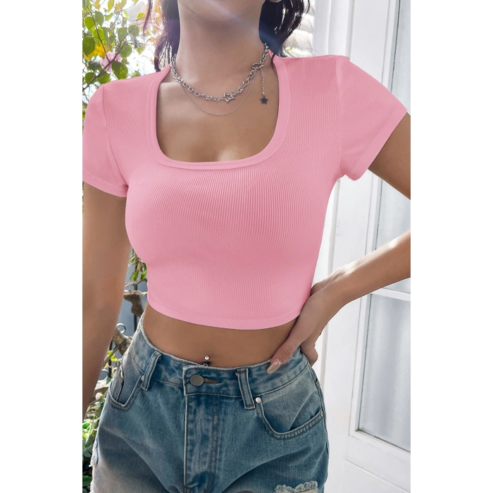 Kadın Pembe Yarım Kol Düz Yaka Crop Top Bluz