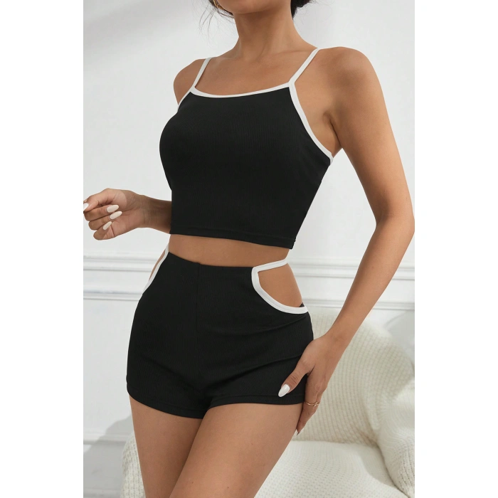Kadın Siyah Beyaz lu Cut-out Detaylı Gecelik Takımı