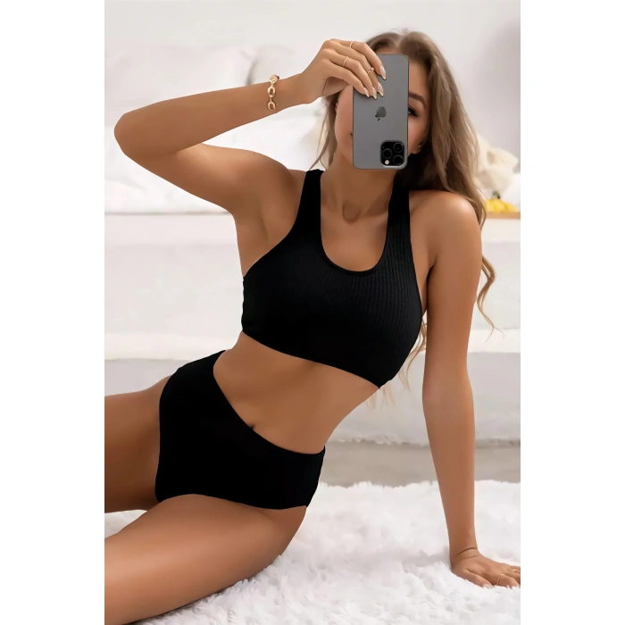 Kadın Siyah Çapraz Sırt Detaylı Iç Çamaşır Takımı