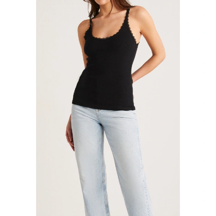 Kadın Siyah Normal Kalıp Dantel Detalı Ince Askılı Oyuk Yaka Atlet