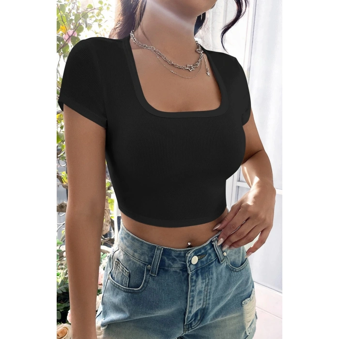 Kadın Siyah Yarım Kol Düz Yaka Crop Top Bluz