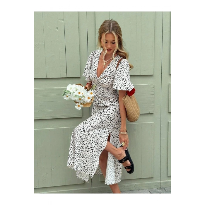 Kadın Kısa Kollu V Yakalı Yandan Yırtmaçlı çiçek Desenli Midi Süprem Elbise