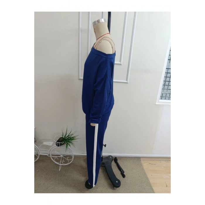 Kadın Tek Omuzdan Açık Uzun Kollu Viskon Iki Iplik Bluz Ve Yan şerit Detaylı Pantolon Ikili Takım