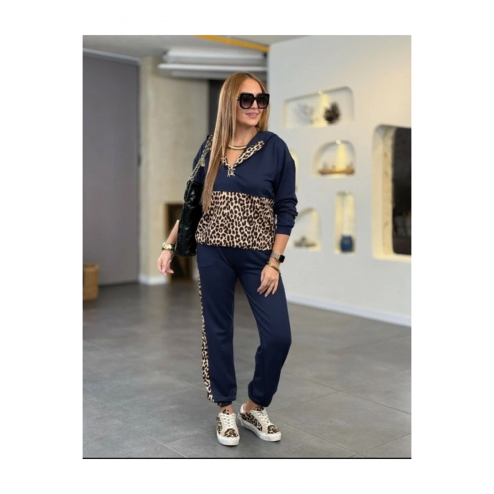 Kadın Uzun Kollu Kapşonlu Leopar Desen Detaylı Viskon Iki Iplik Bluz Ve Pantolon Ikili Takım